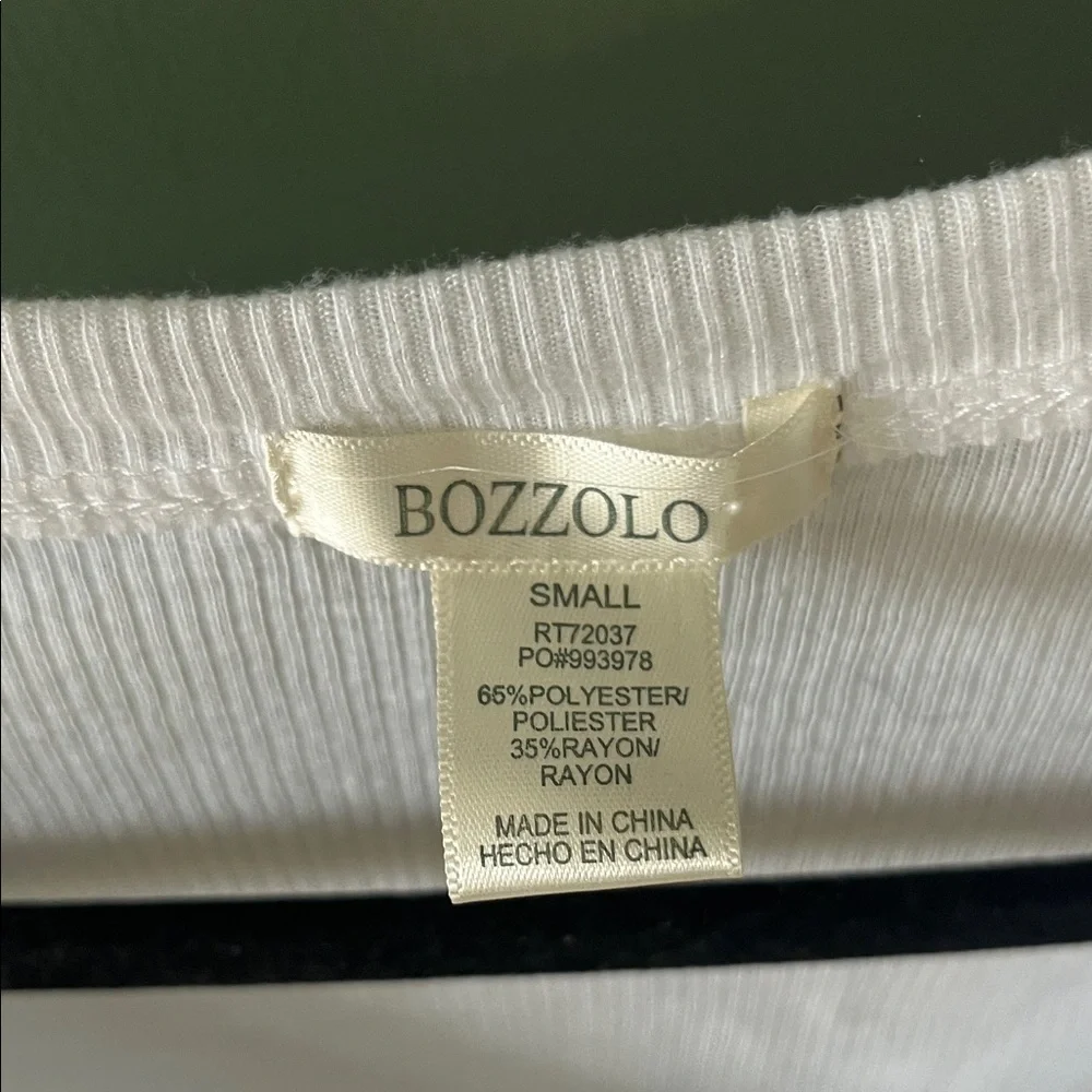Bozzolo White V-Neck Crop Top - Picture 2 of 2